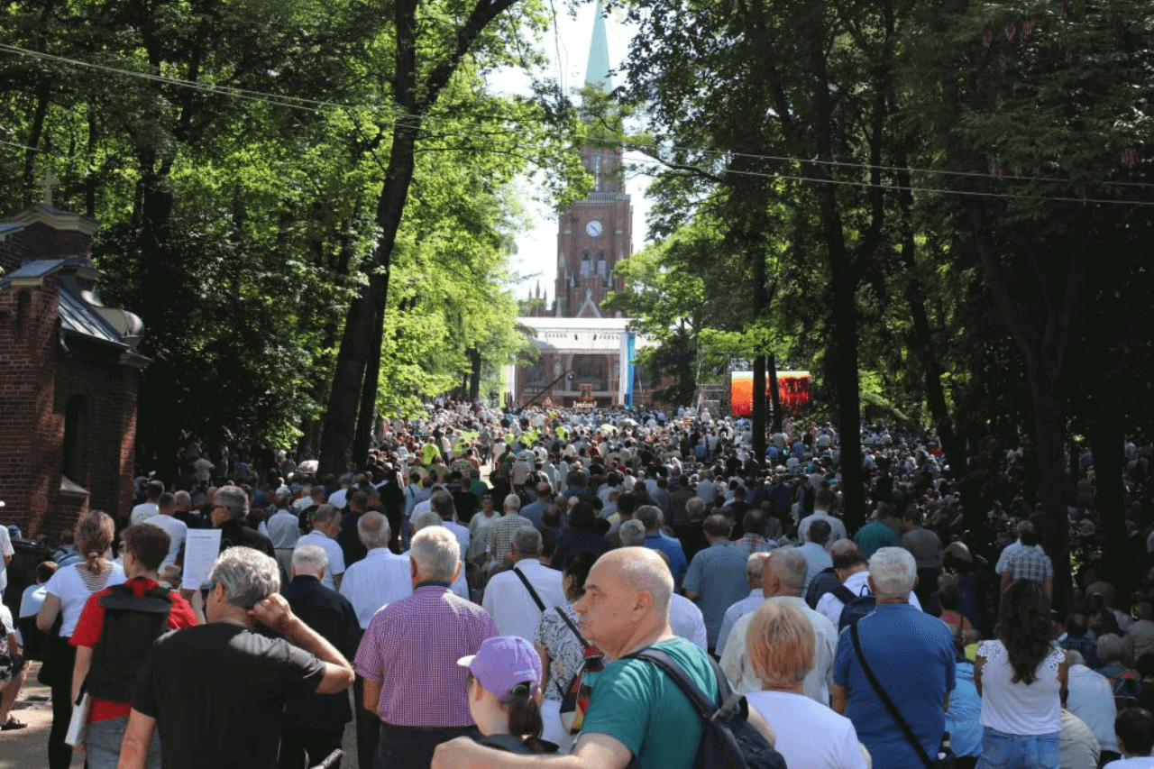 Pielgrzymka mężczyzn do Piekar Śląskich