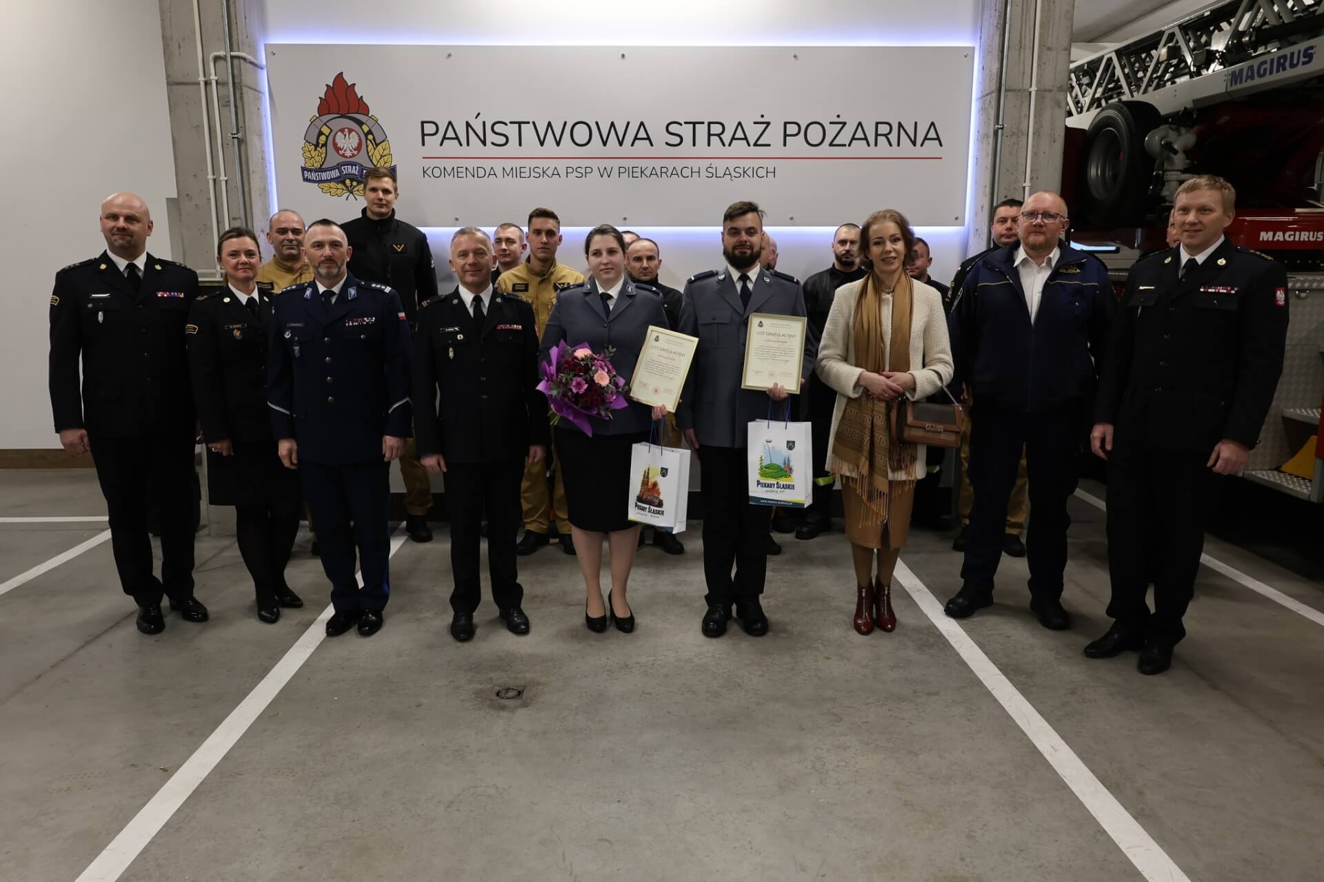 Uhonorowanie policjantów z Piekar Śląskich